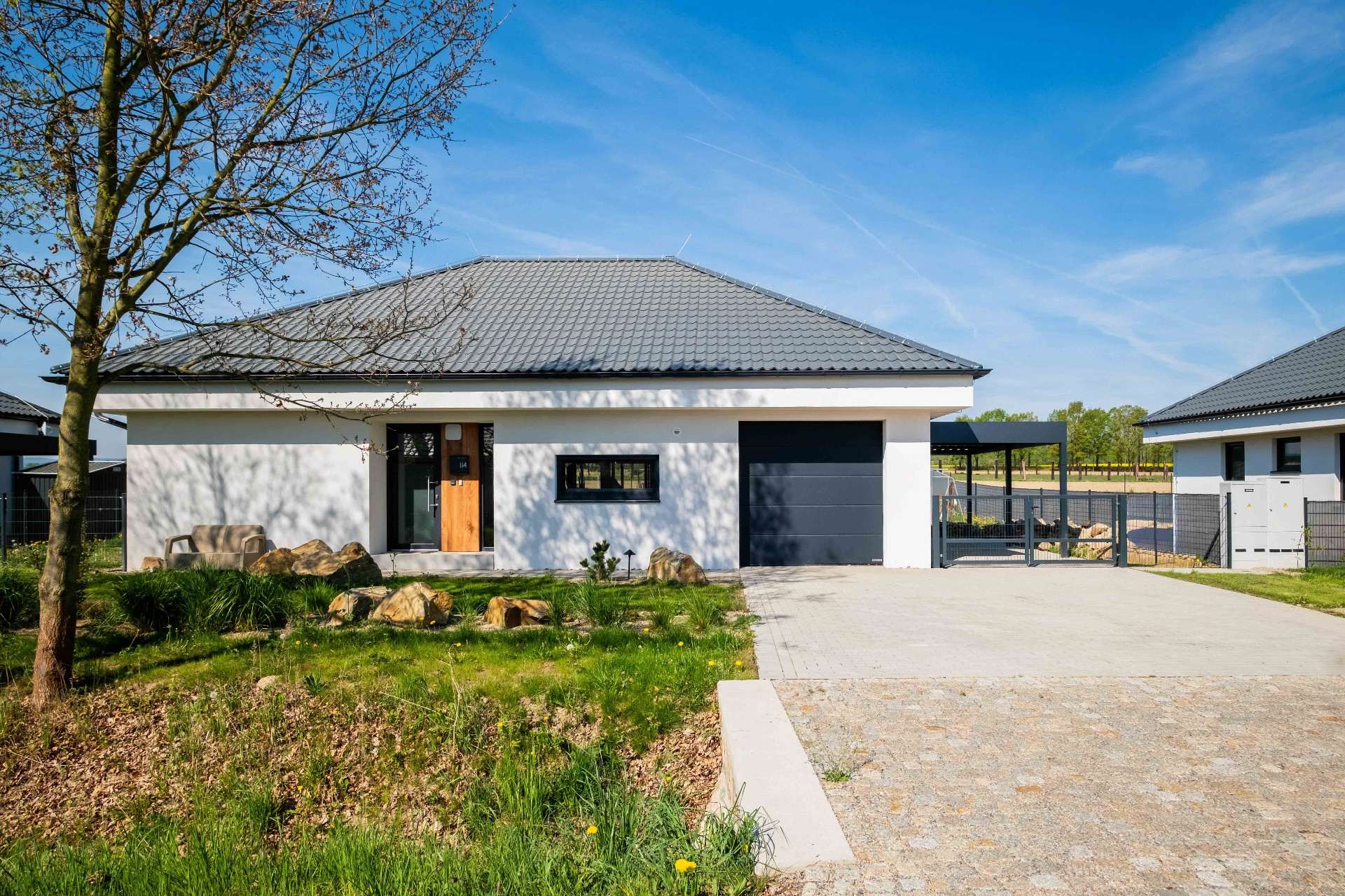 Rodinný dům - bungalov, interiér domu, fotografie 2