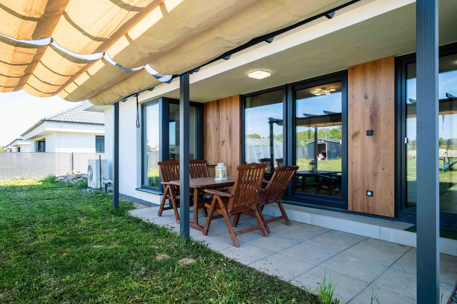 Rodinný dům - bungalov, interiér domu, fotografie 10