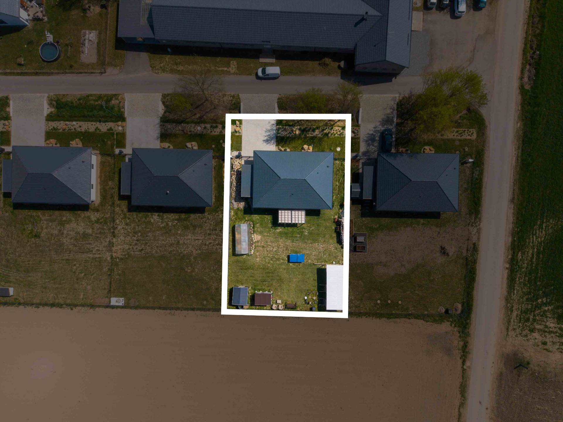 Rodinný dům - bungalov — dron